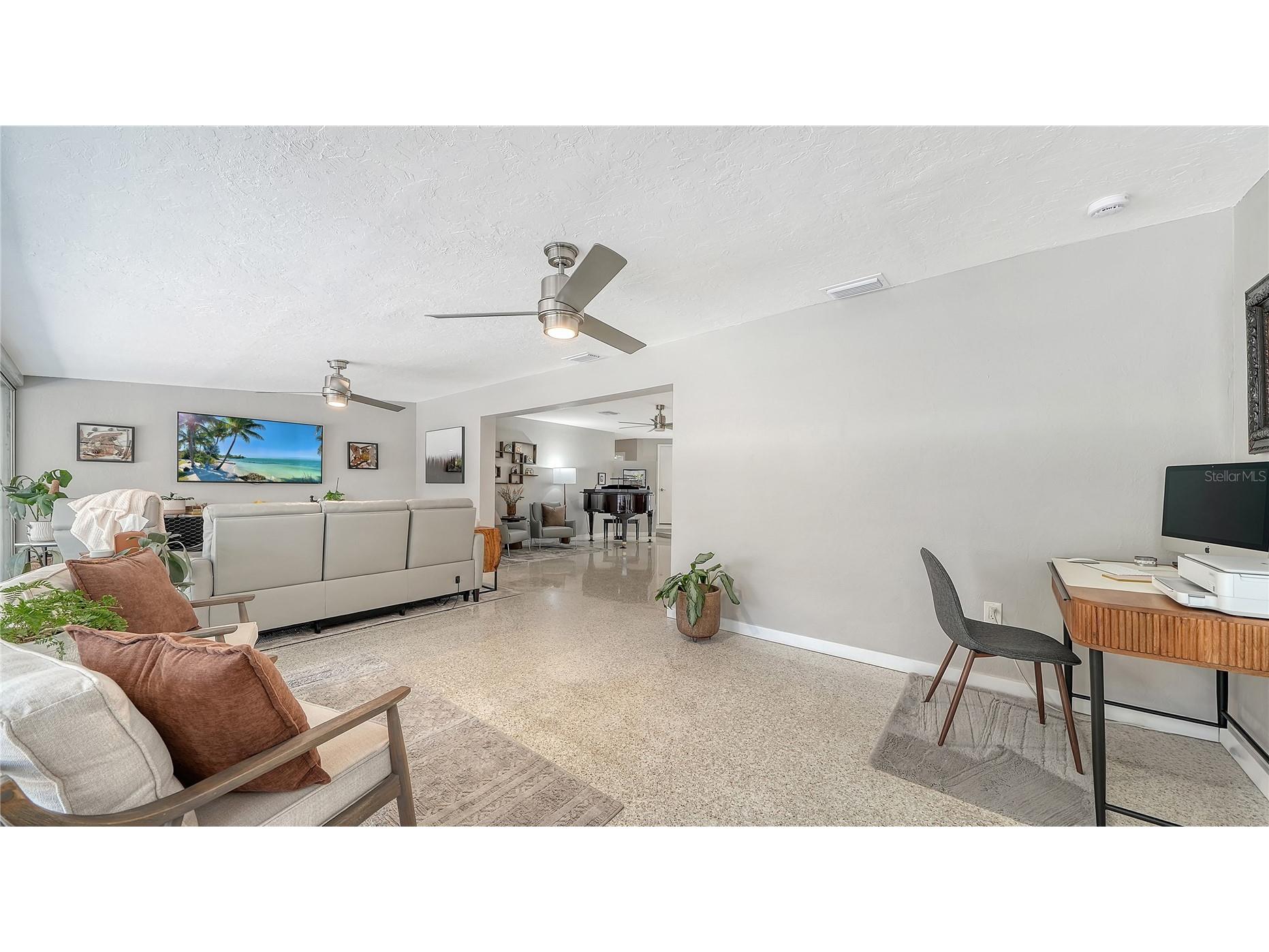2614 Croton Avenue Sarasota FL 34239 A4691649 image28