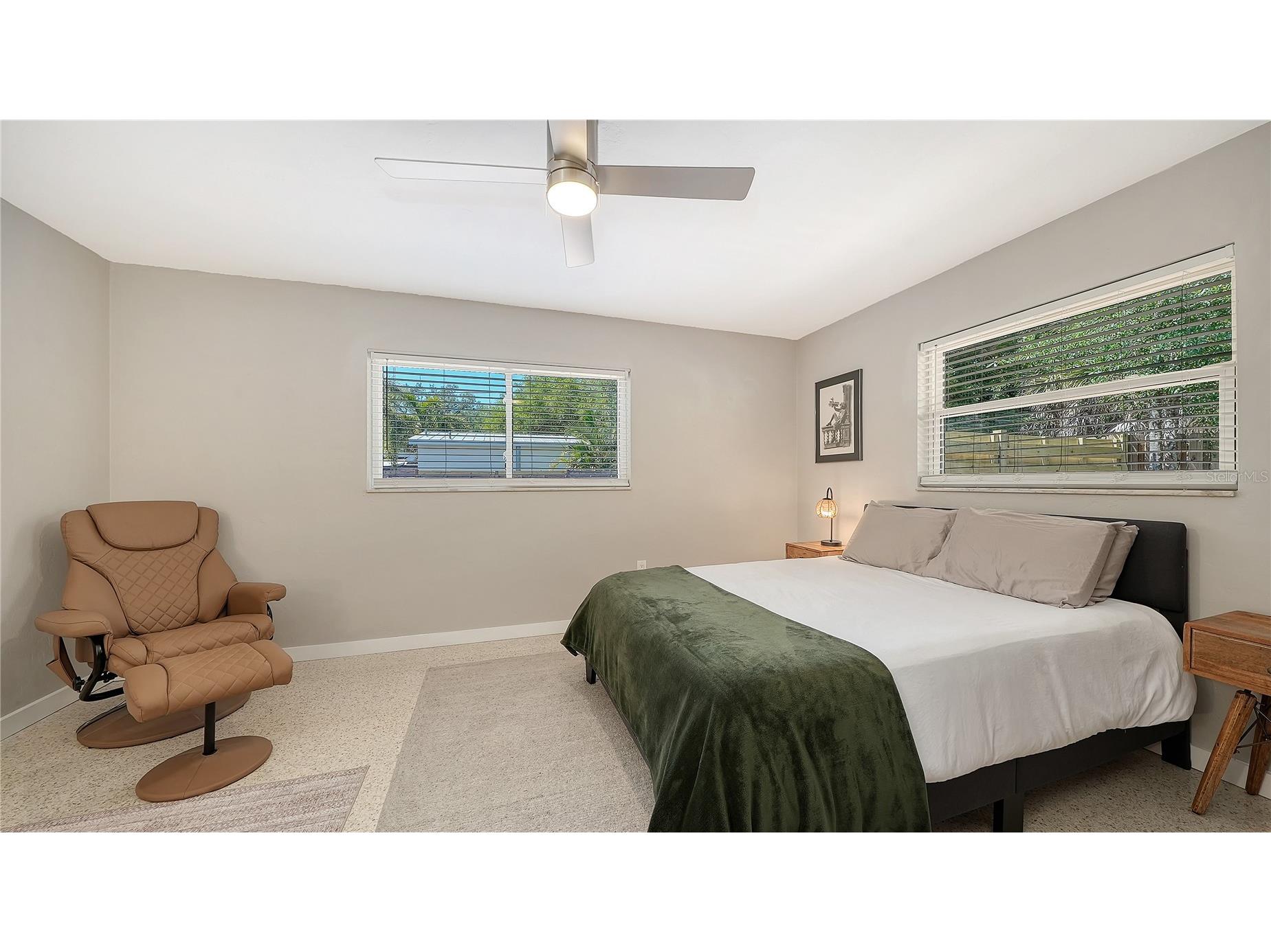 2614 Croton Avenue Sarasota FL 34239 A4691649 image38