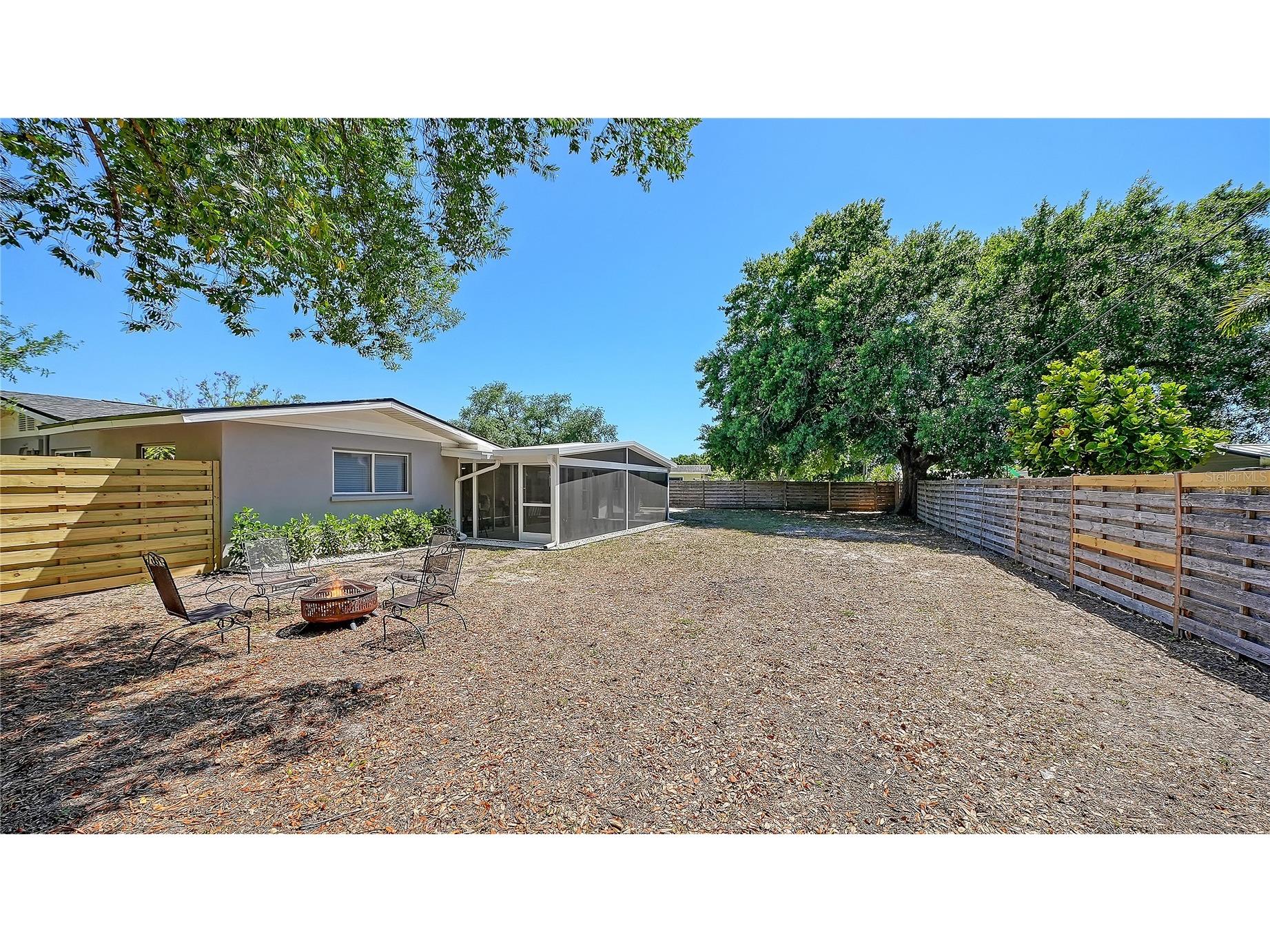 2614 Croton Avenue Sarasota FL 34239 A4691649 image48