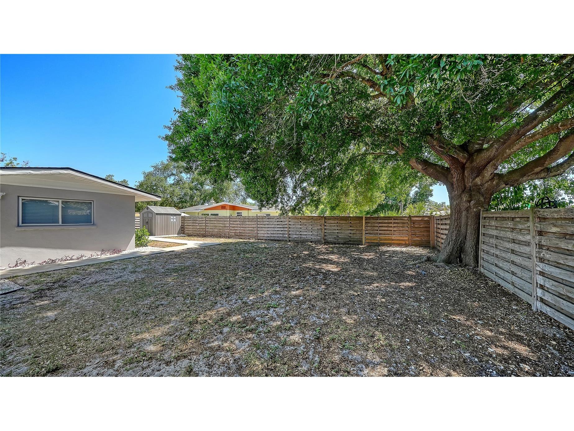 2614 Croton Avenue Sarasota FL 34239 A4691649 image49