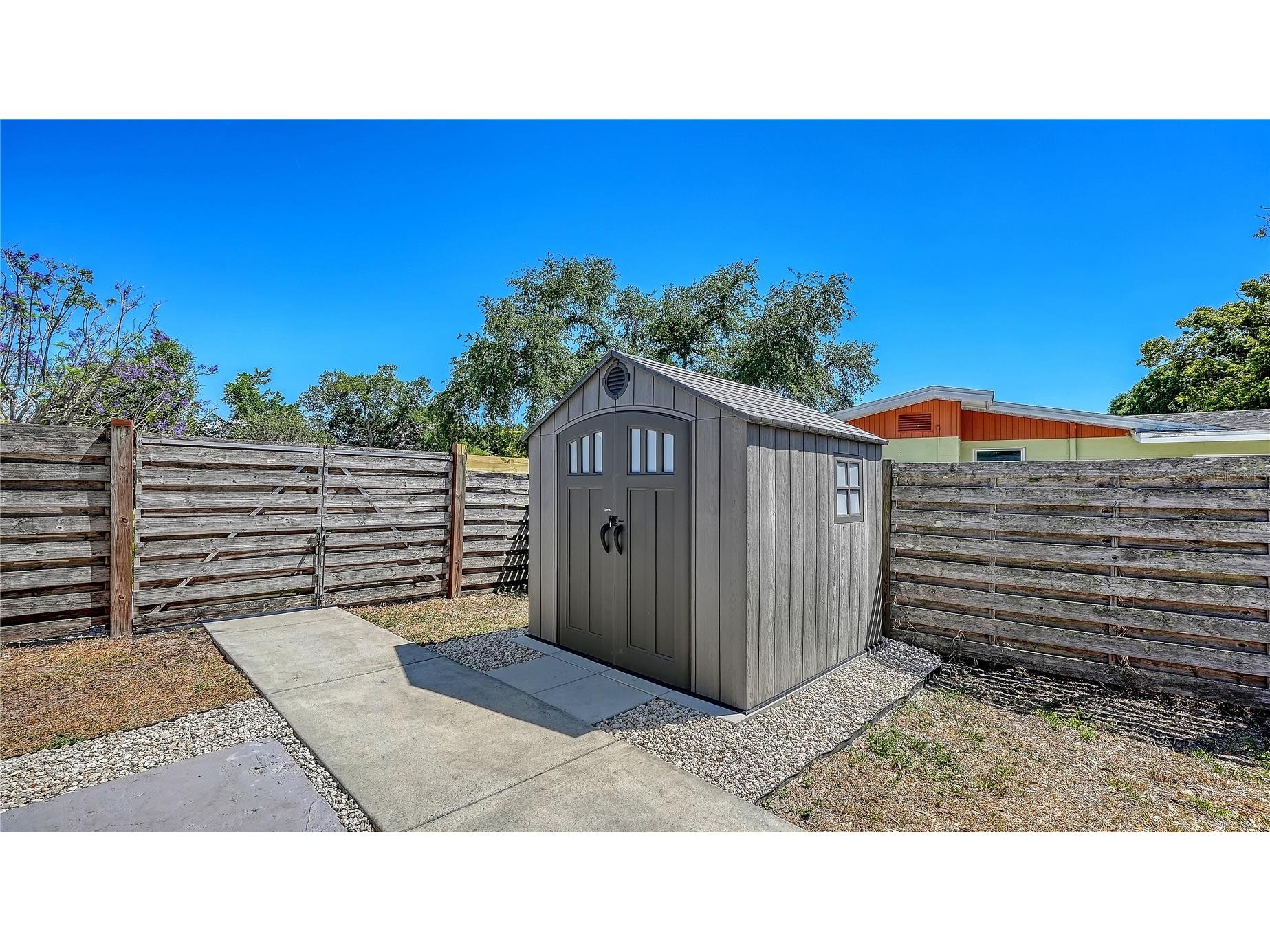 2614 Croton Avenue Sarasota FL 34239 A4691649 image51