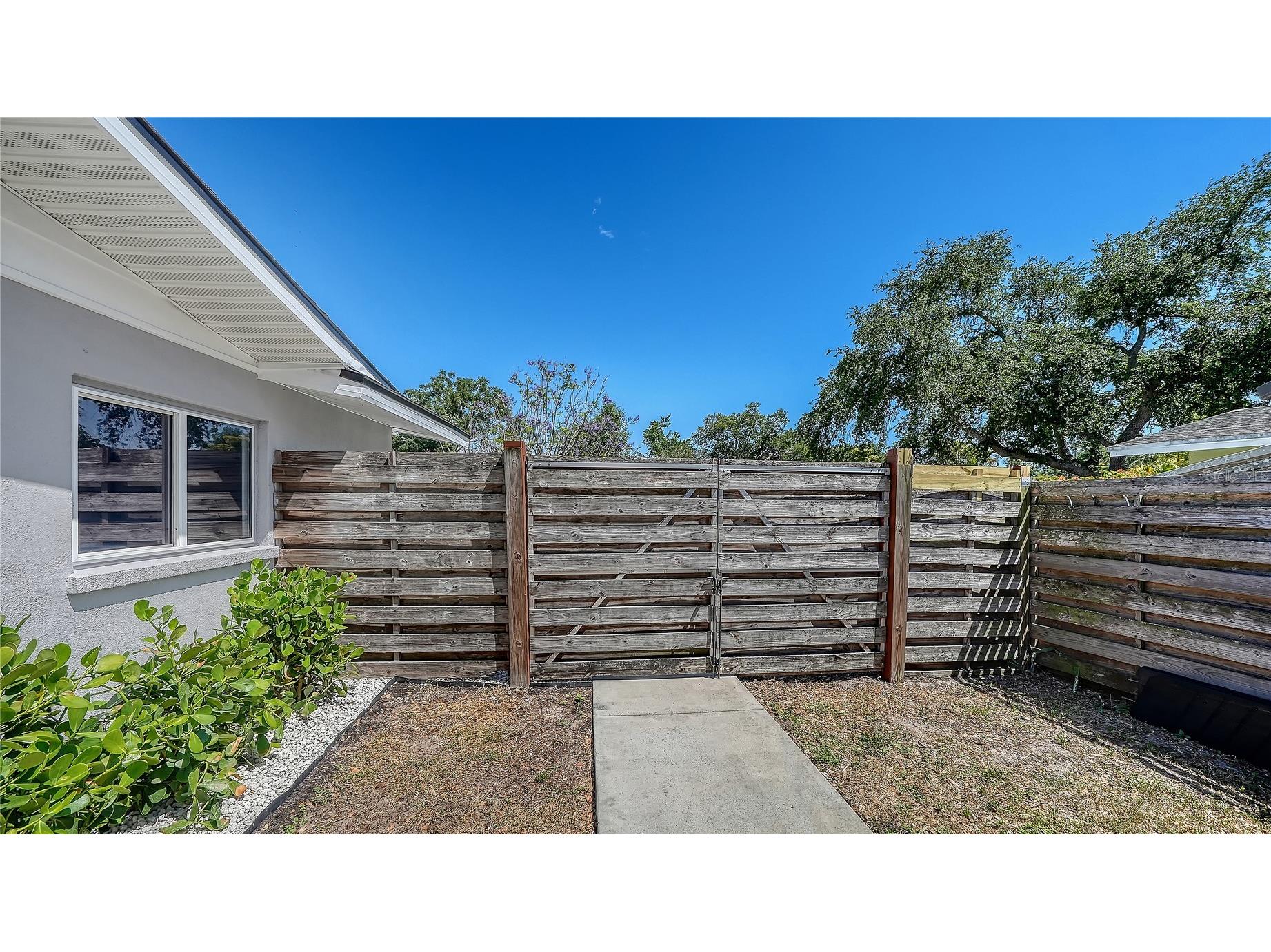 2614 Croton Avenue Sarasota FL 34239 A4691649 image52