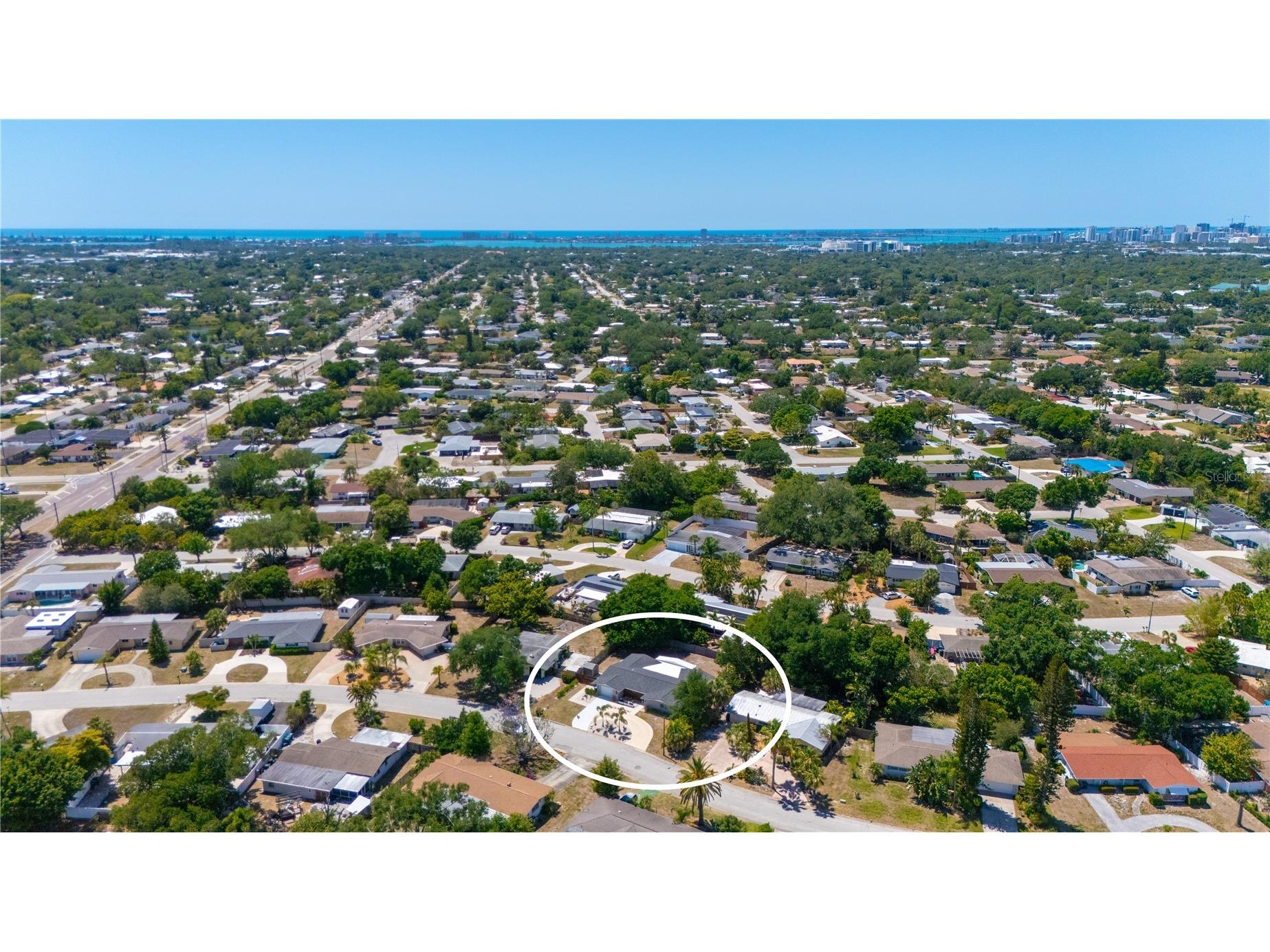 2614 Croton Avenue Sarasota FL 34239 A4691649 image8