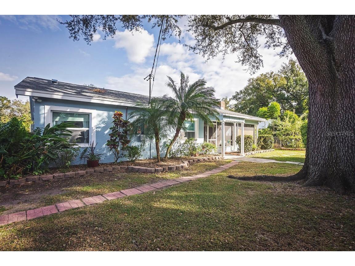 2614 Fairview Avenue Seffner FL 33584 W7880692 image1