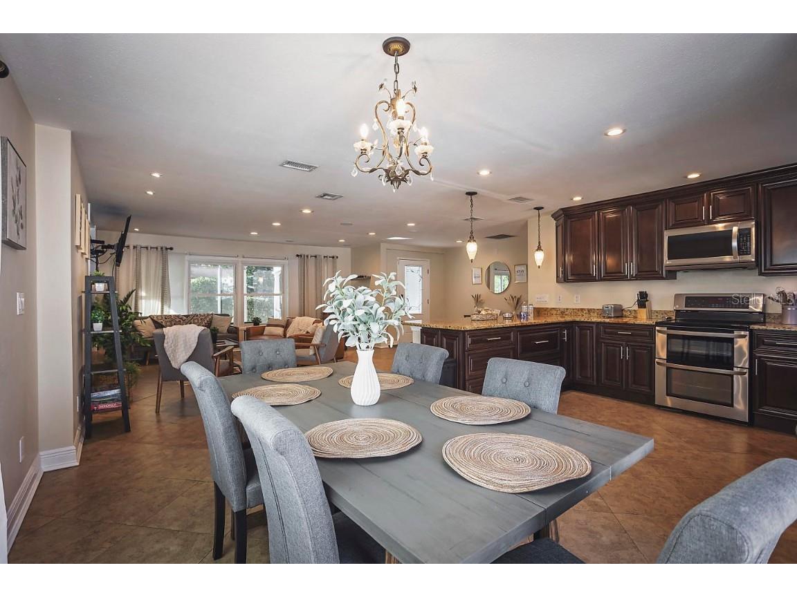 2614 Fairview Avenue Seffner FL 33584 W7880692 image19