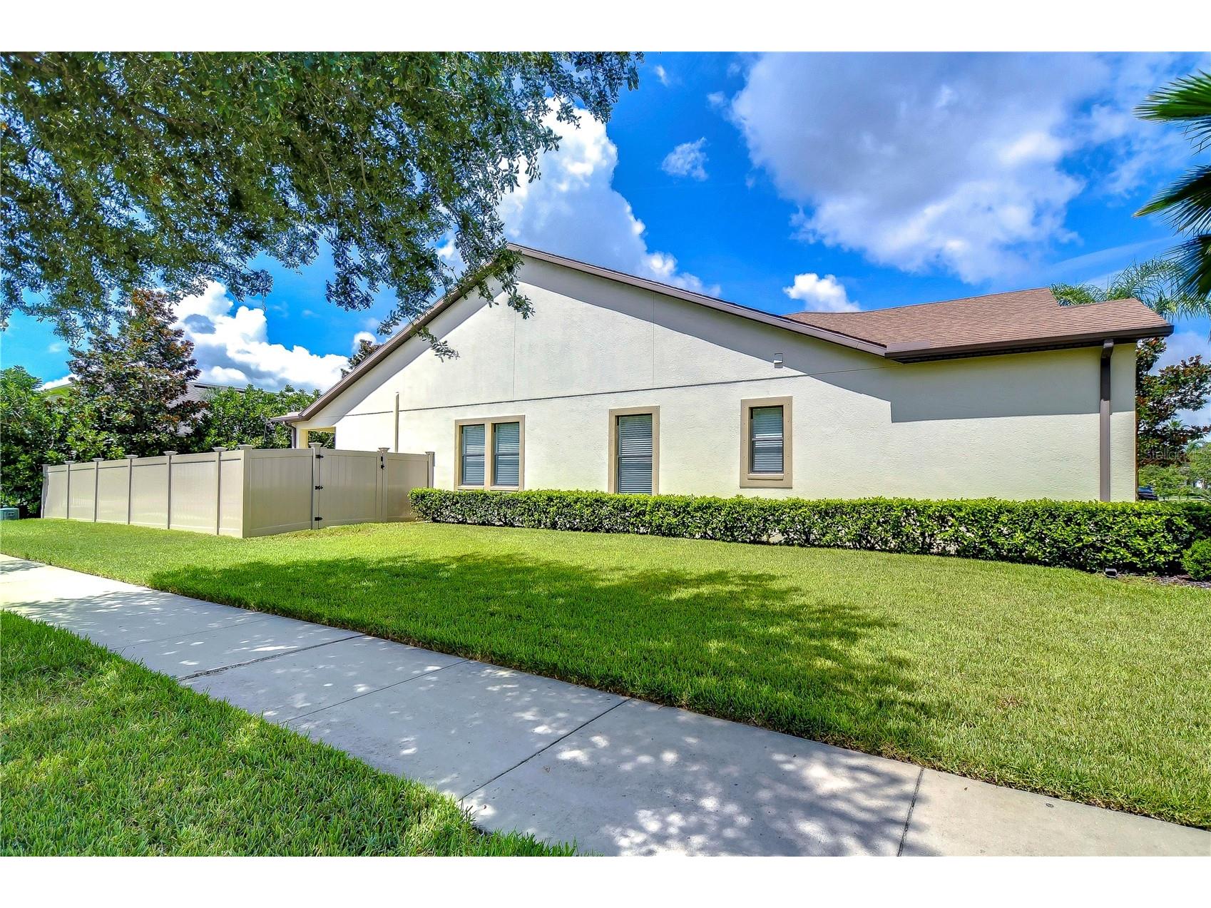 2614 Milford Berry Lane Tampa FL 33618 TB8501665 image29