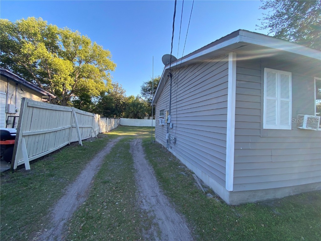 2614 Pineway Drive, Orlando, FL, 32839 MLS O6191765 Edina Realty