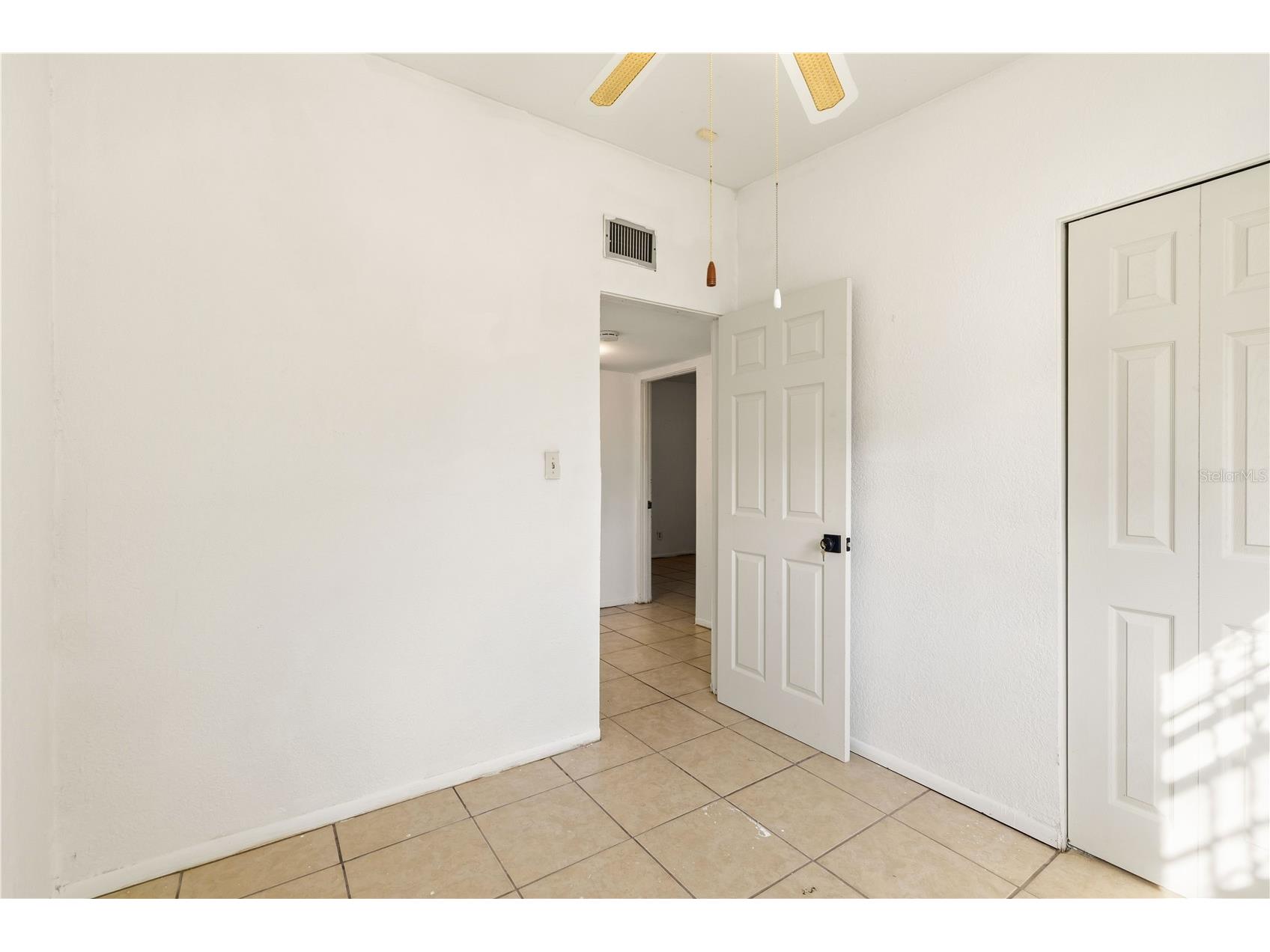 2615 9th Ave. Drive E. Palmetto FL 34221 A4689885 image15