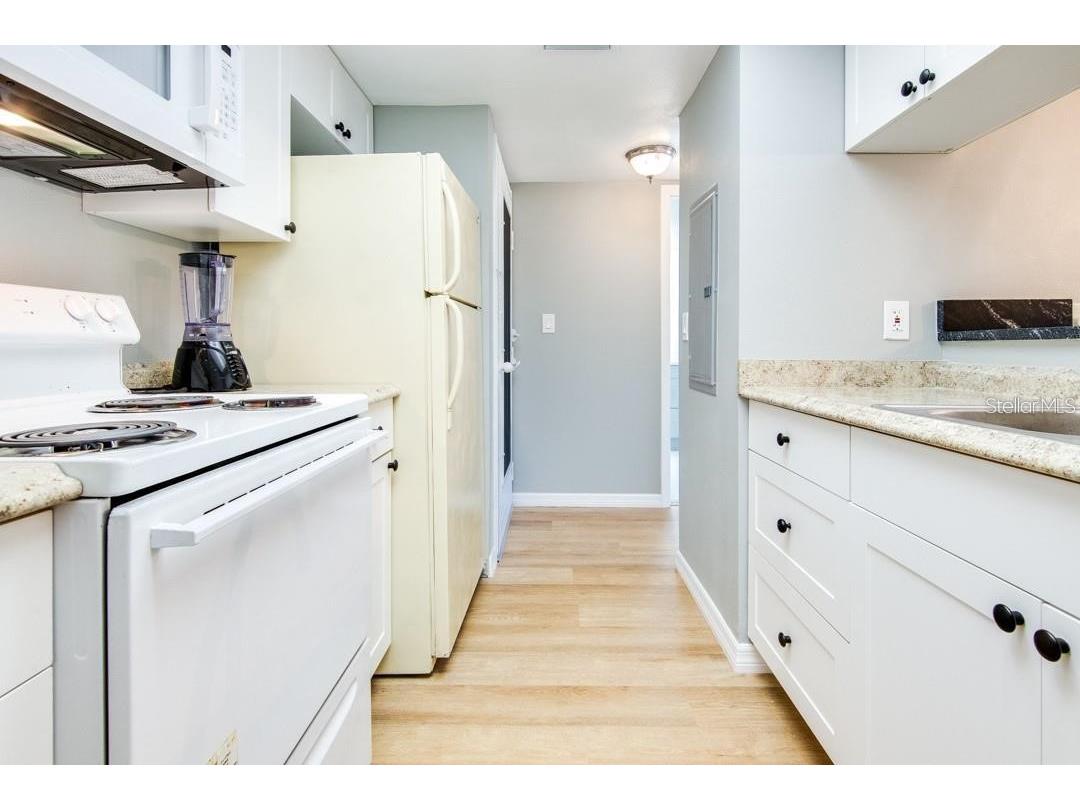 2615 Cove Cay Drive #205 Clearwater FL 33760 TB8456400 image4