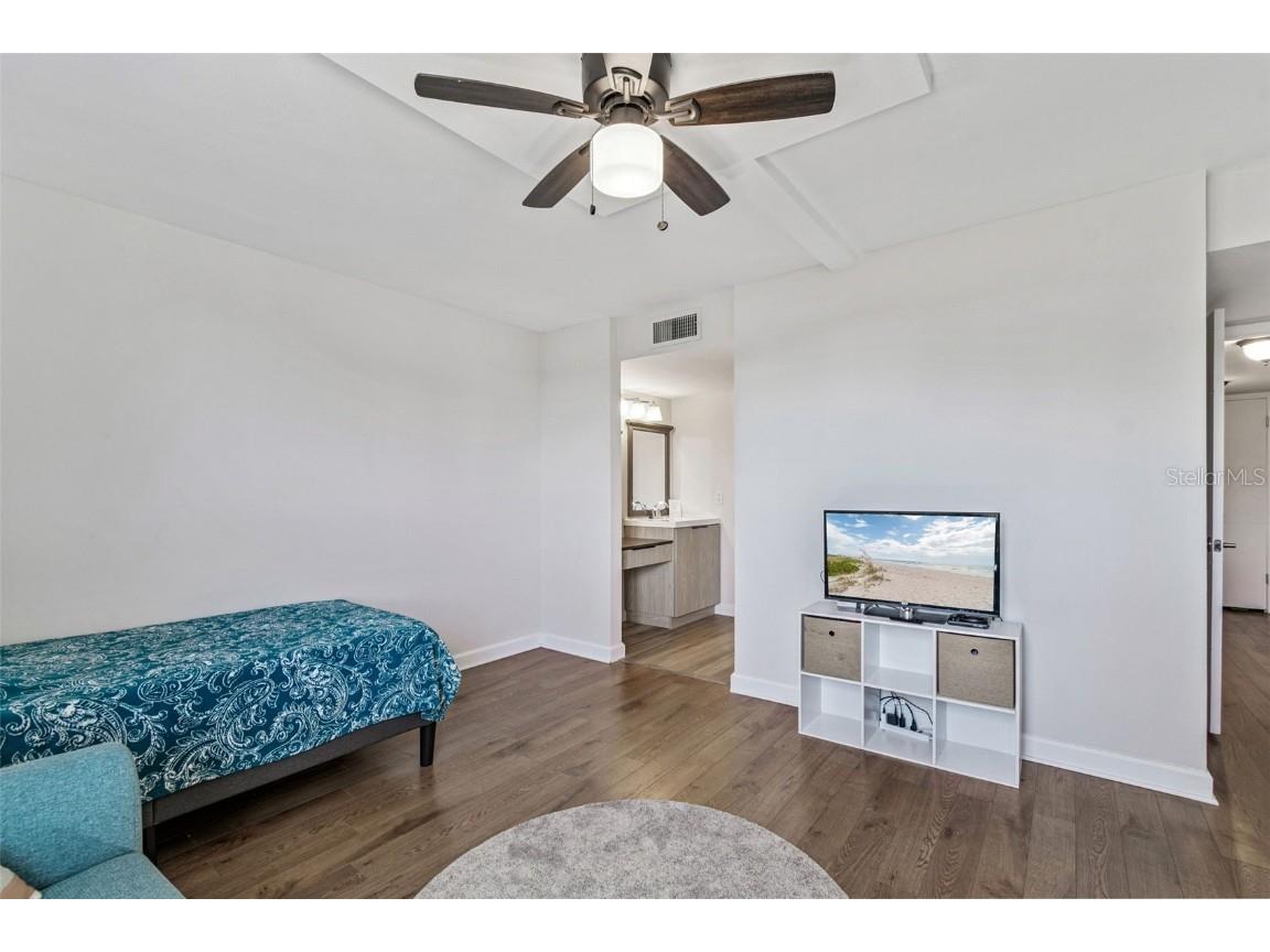 2615 Cove Cay Drive #409 Clearwater FL 33760 TB8447603 image40