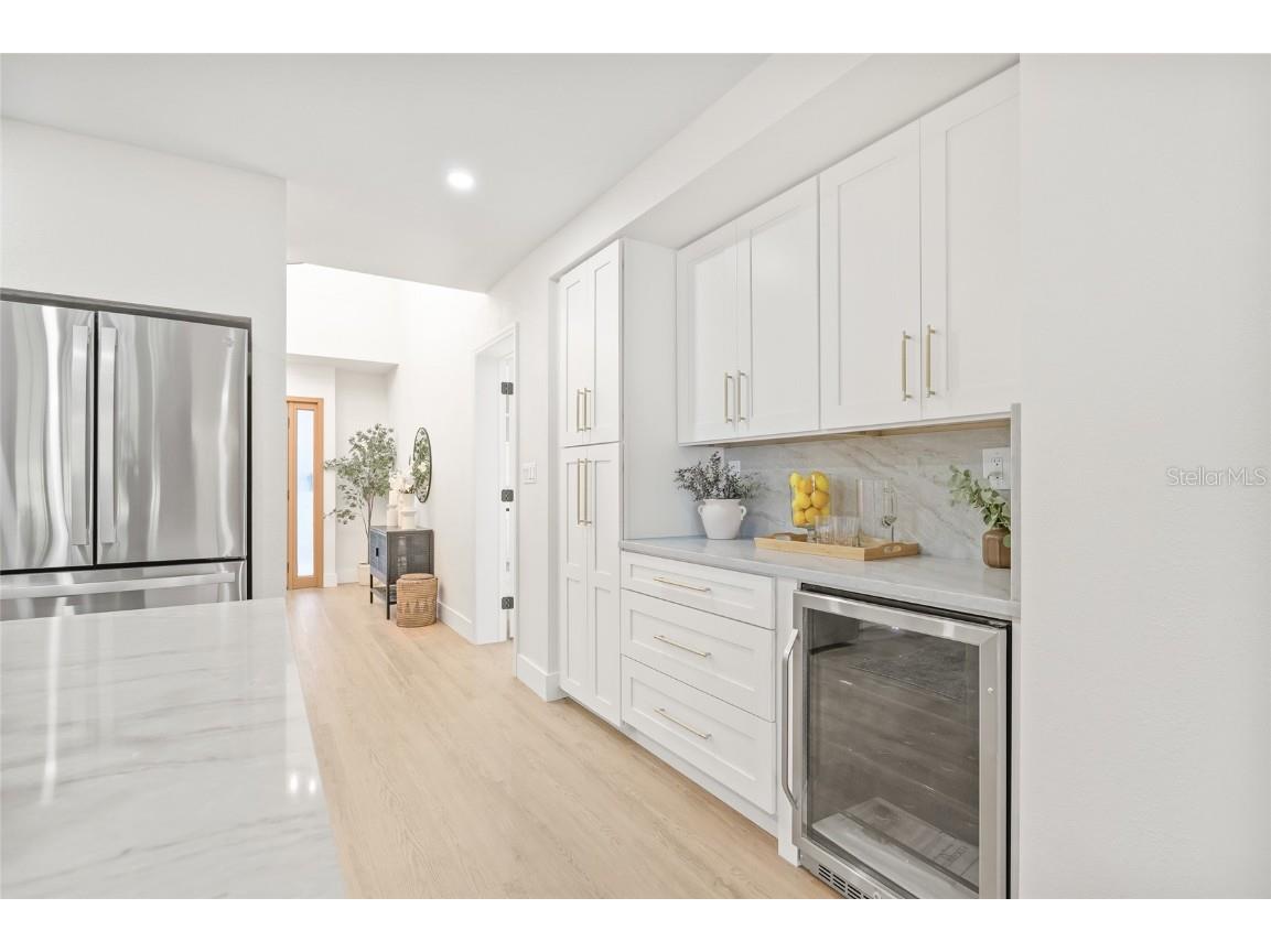 2615 Desoto Way S Saint Petersburg FL 33712 - Summit Lake TB8438978 image10