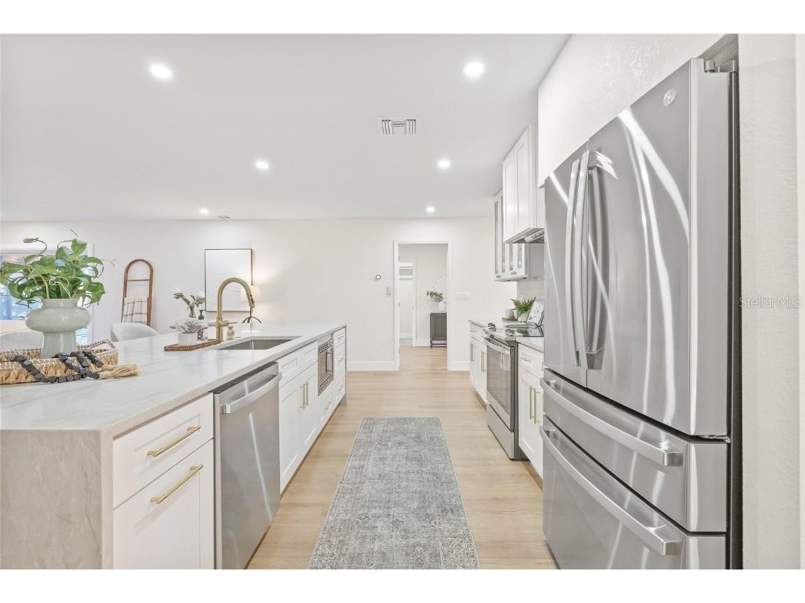 2615 Desoto Way S Saint Petersburg FL 33712 - Summit Lake TB8438978 image11