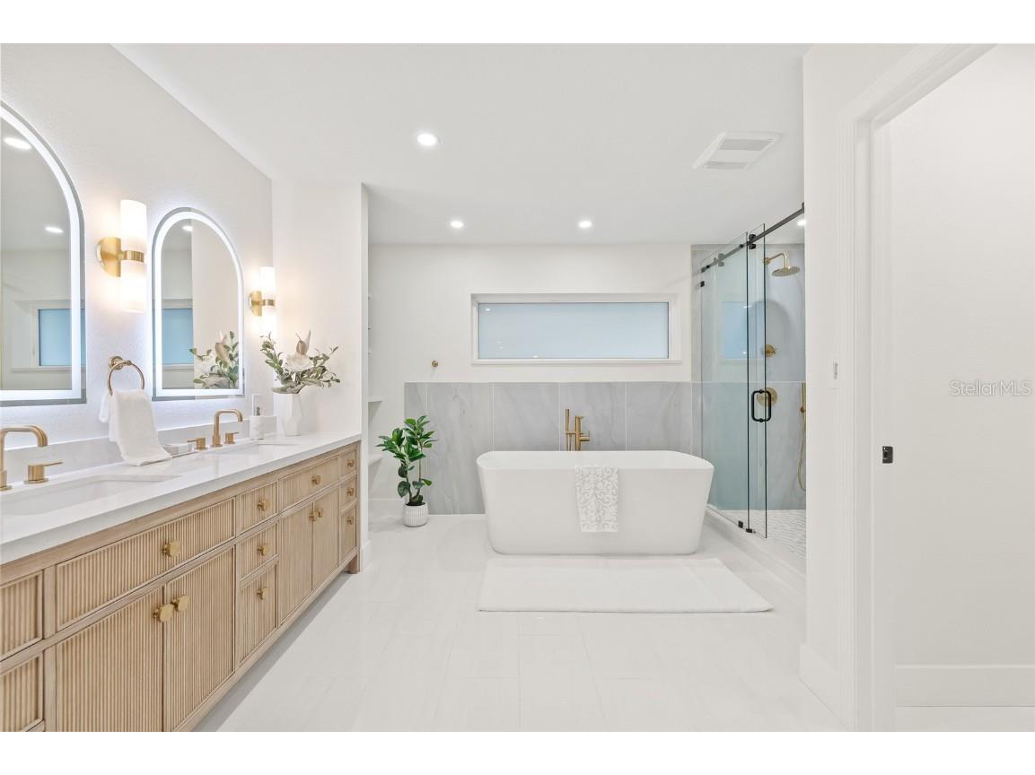 2615 Desoto Way S Saint Petersburg FL 33712 - Summit Lake TB8438978 image24