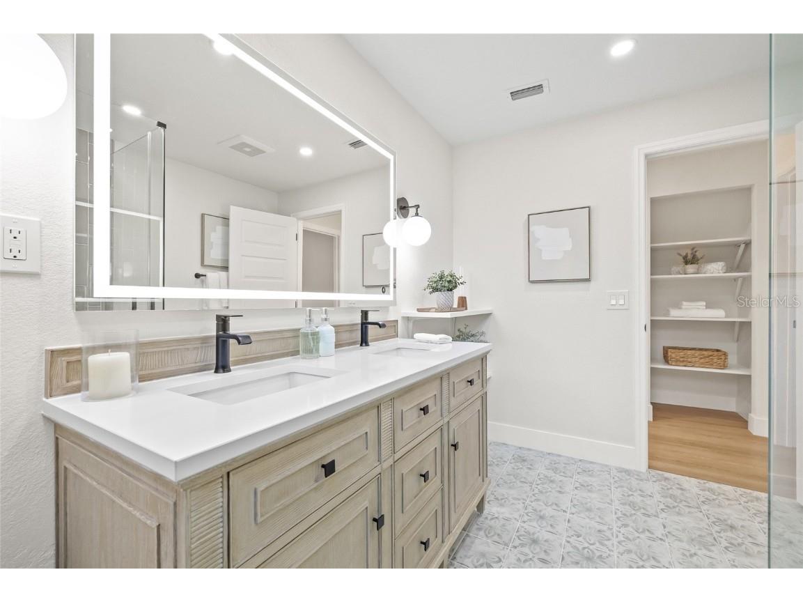 2615 Desoto Way S Saint Petersburg FL 33712 - Summit Lake TB8438978 image36