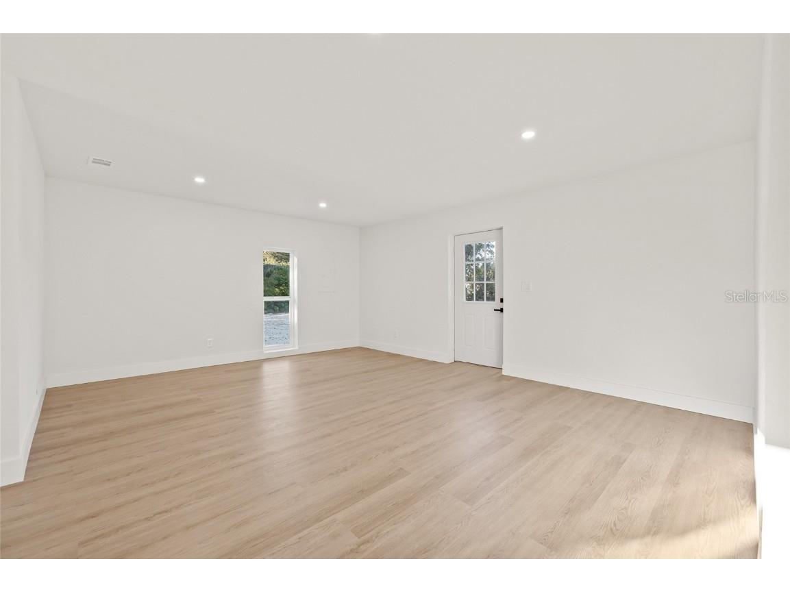 2615 Desoto Way S Saint Petersburg FL 33712 - Summit Lake TB8438978 image37