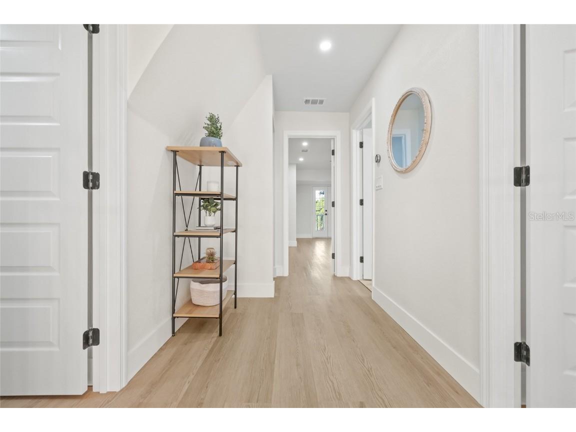 2615 Desoto Way S Saint Petersburg FL 33712 - Summit Lake TB8438978 image44