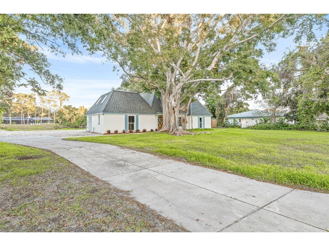 2615 Desoto Way S Saint Petersburg FL 33712 - Summit Lake TB8438978 image69