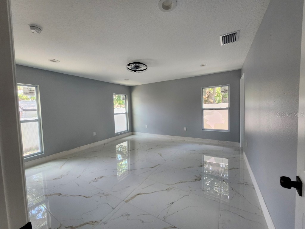 2615 E 38th Avenue Tampa FL 33610 TB8406135 image14