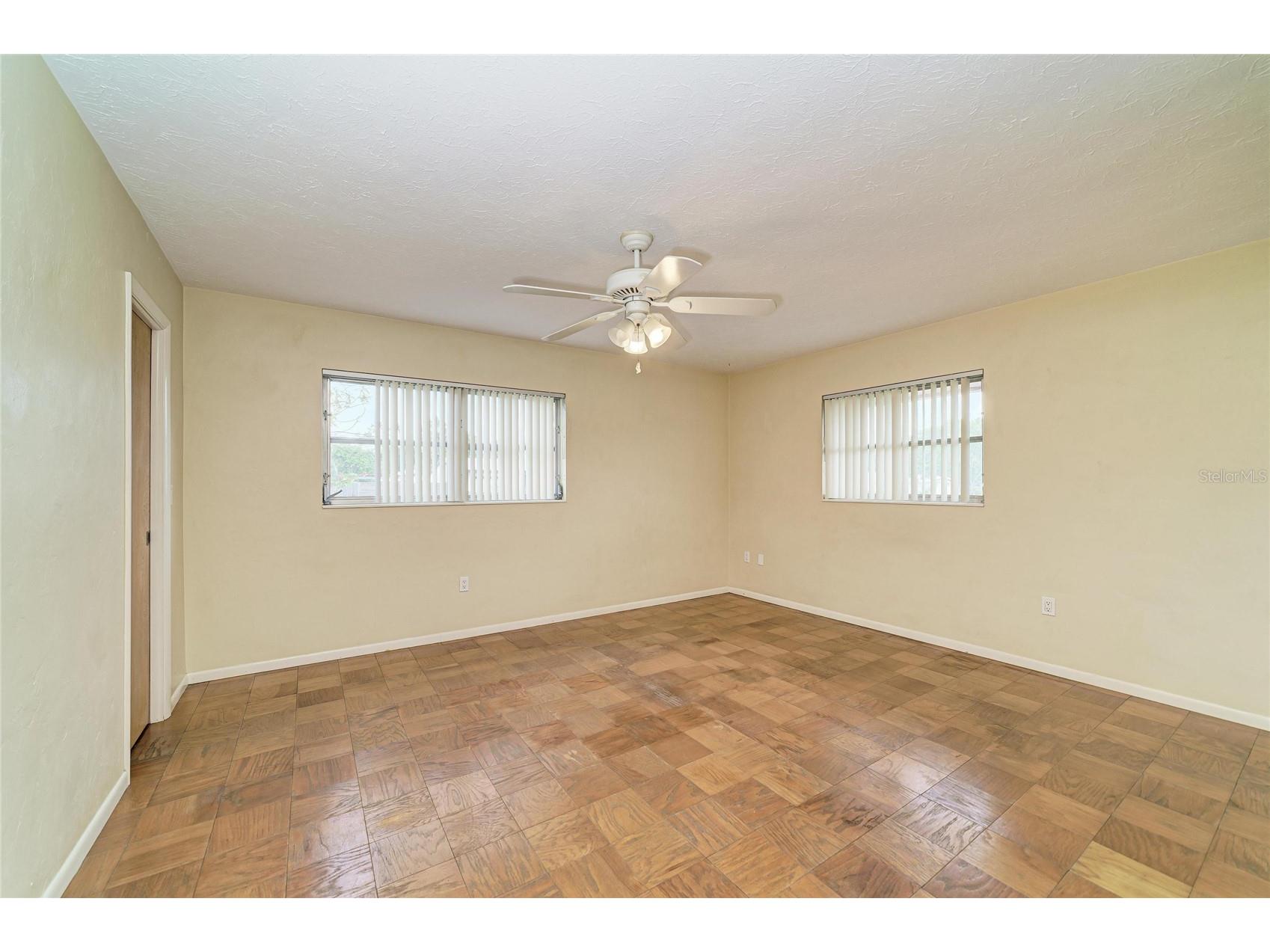 2615 Sheridan Drive Sarasota FL 34239 A4696437 image28