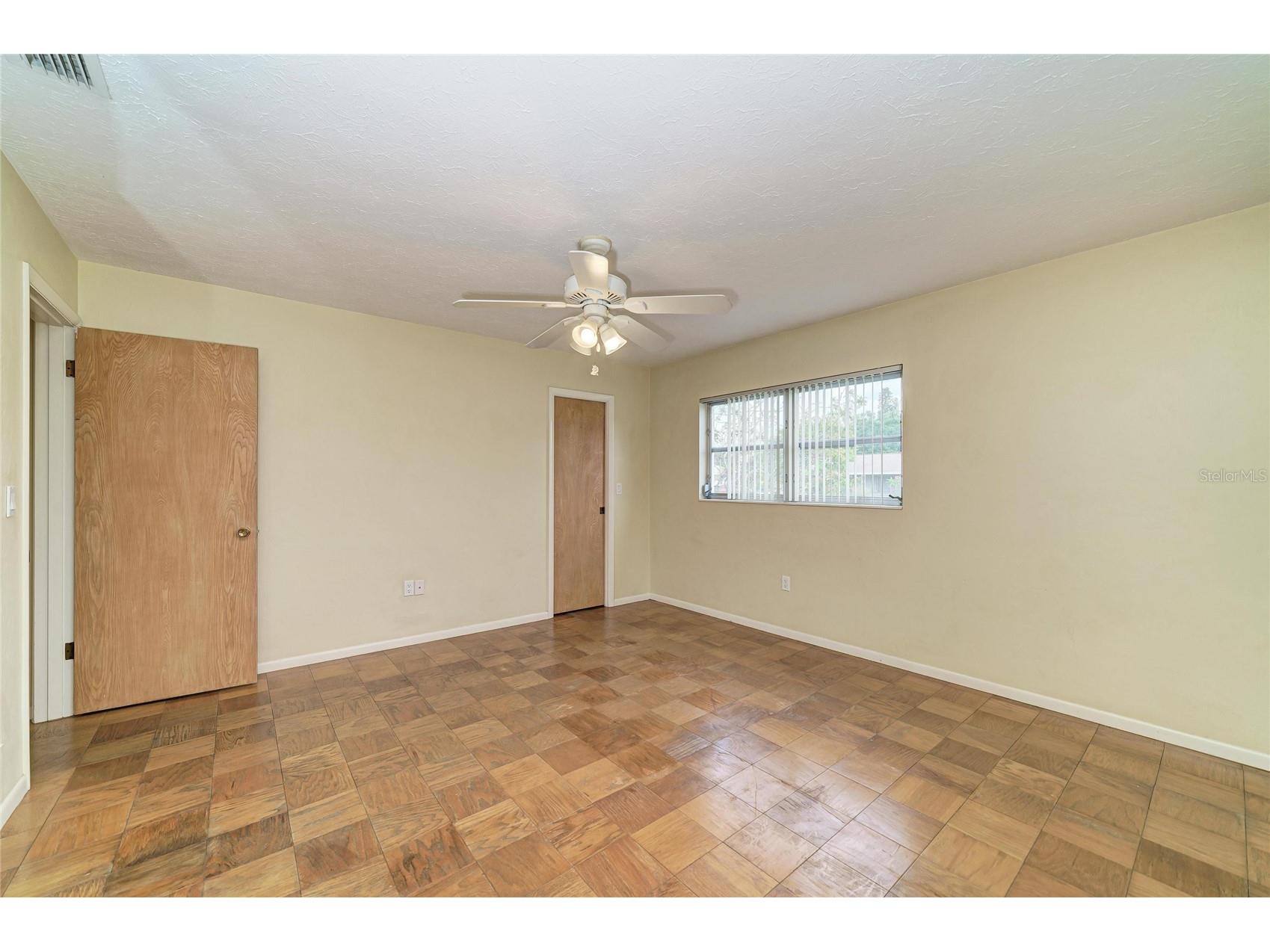 2615 Sheridan Drive Sarasota FL 34239 A4696437 image30