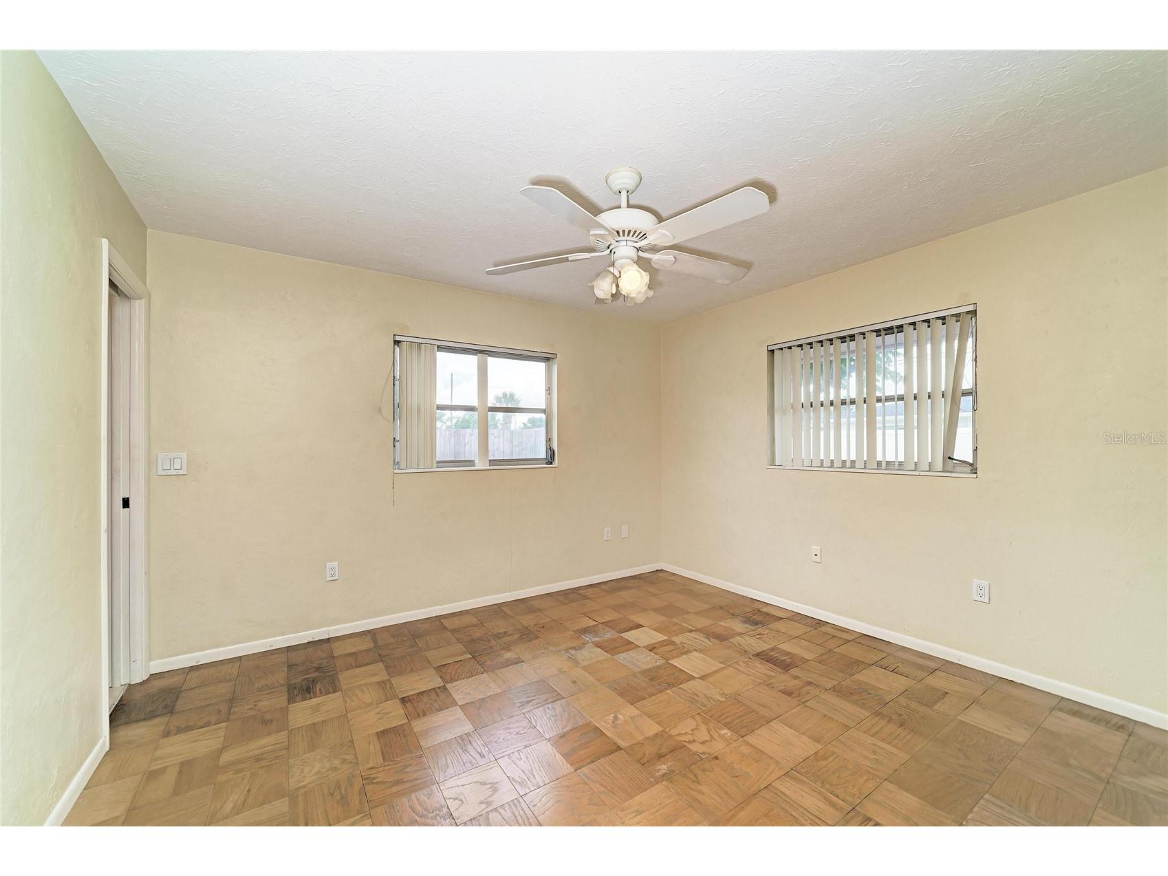 2615 Sheridan Drive Sarasota FL 34239 A4696437 image33