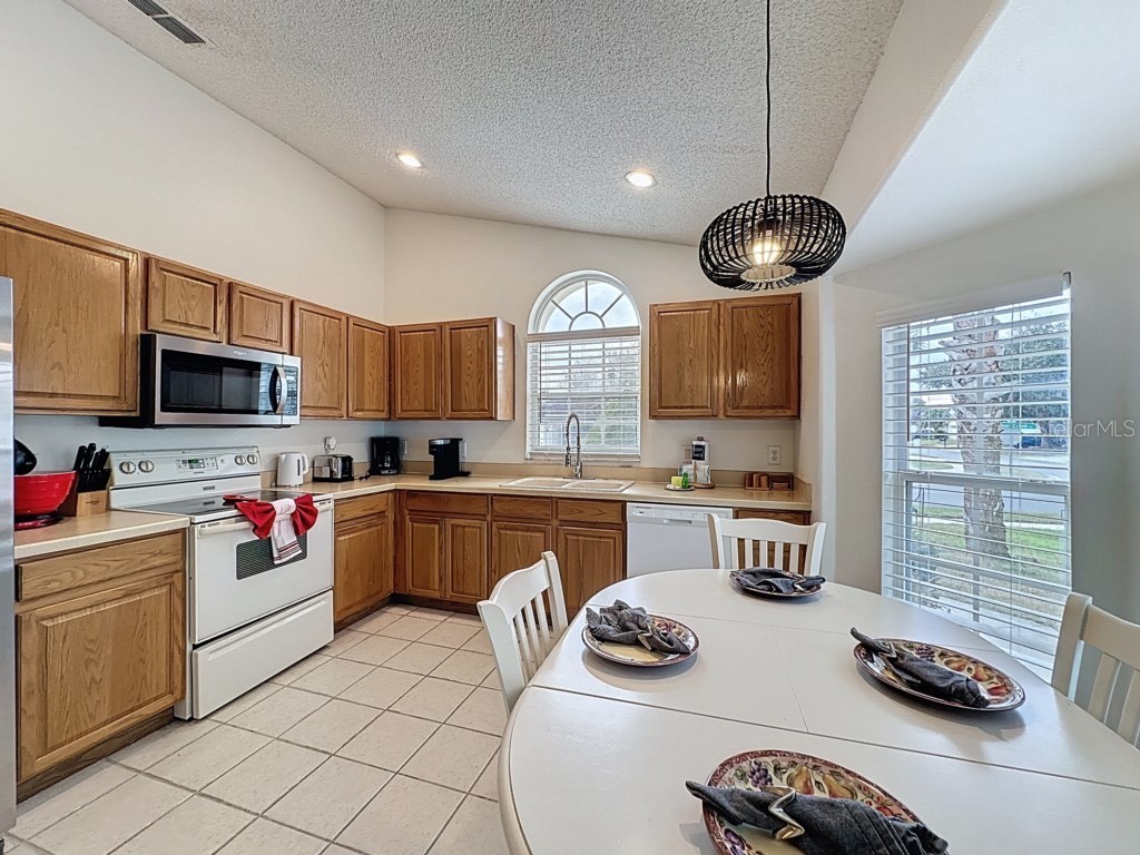 2615 Summer Creek Drive Kissimmee FL 34747 GC537190 image8