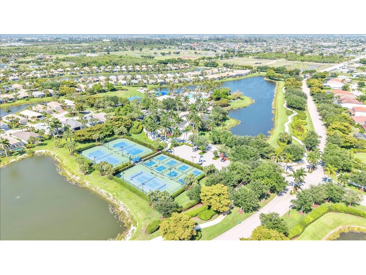 2615 Vareo Court Cape Coral FL 33991 C7525456 image40