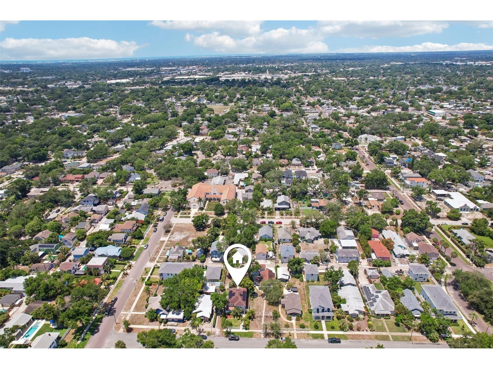2616 11th Street N Saint Petersburg FL 33704 TB8508717 image56