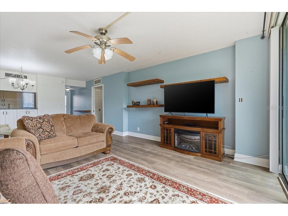 2616 Cove Cay Drive #105 Clearwater FL 33760 TB8492365 image5