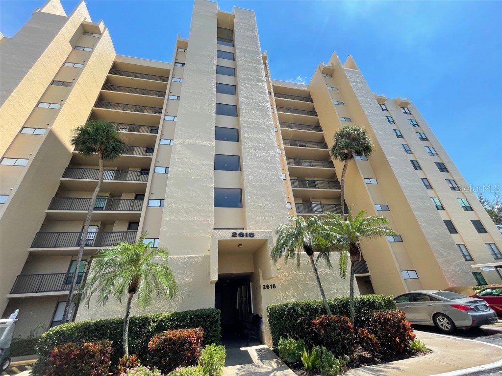 2616 Cove Cay Drive #106 Clearwater FL 33760 U8213014 image1
