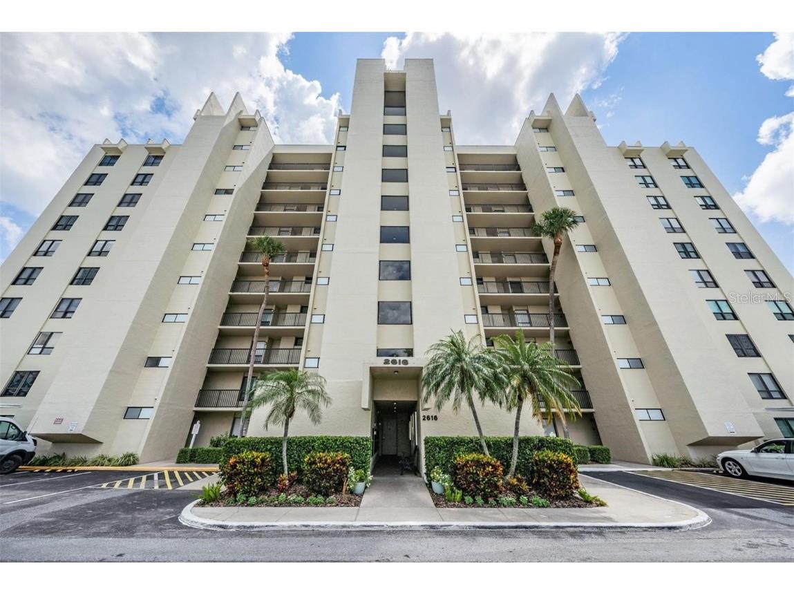 2616 Cove Cay Drive #203 Clearwater FL 33760 - TAMPA BAY TB8409399 image2