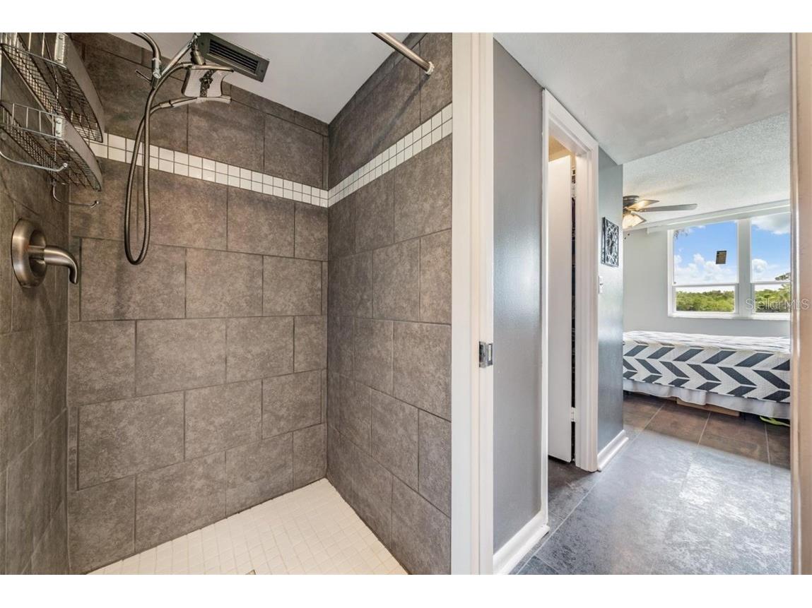 2616 Cove Cay Drive #203 Clearwater FL 33760 - TAMPA BAY TB8409399 image26