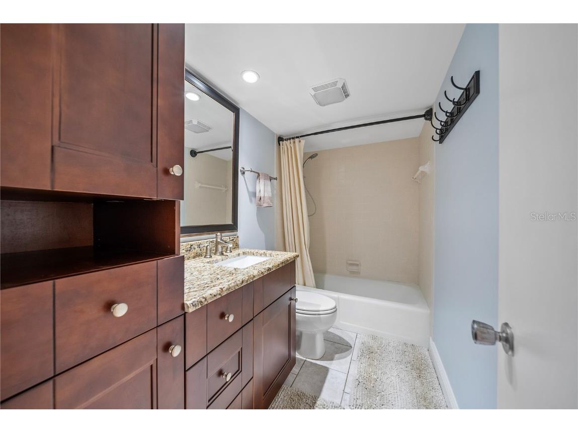 2616 Cove Cay Drive #203 Clearwater FL 33760 - TAMPA BAY TB8409399 image29