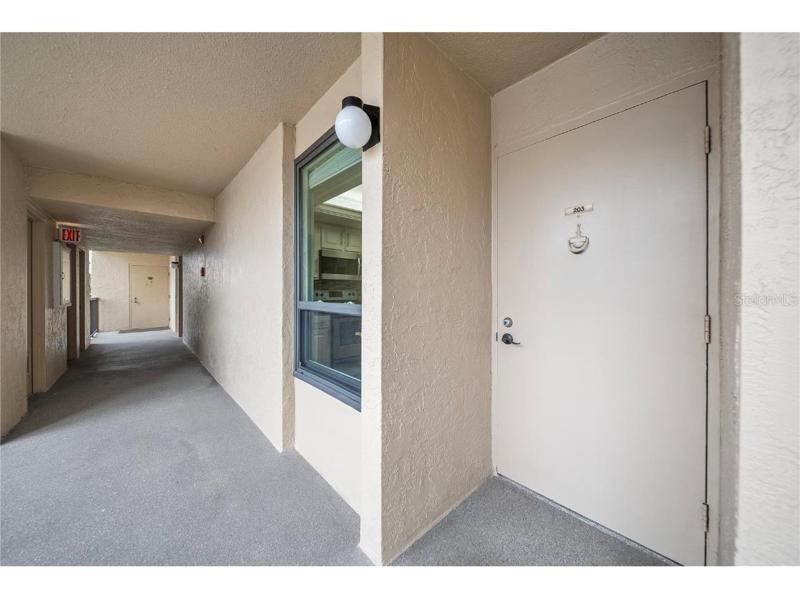 2616 Cove Cay Drive #203 Clearwater FL 33760 - TAMPA BAY TB8409399 image4