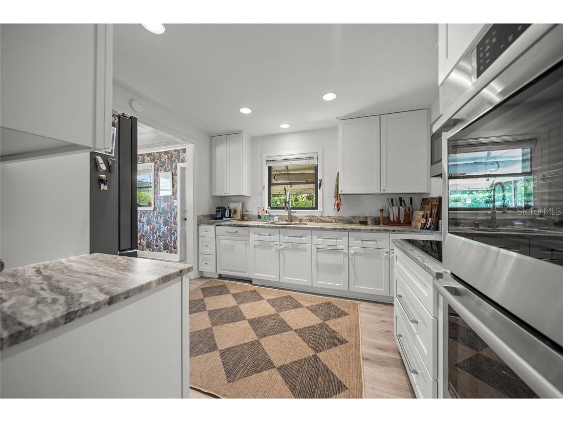 2616 Martin Street Sarasota FL 34237 A4662540 image14