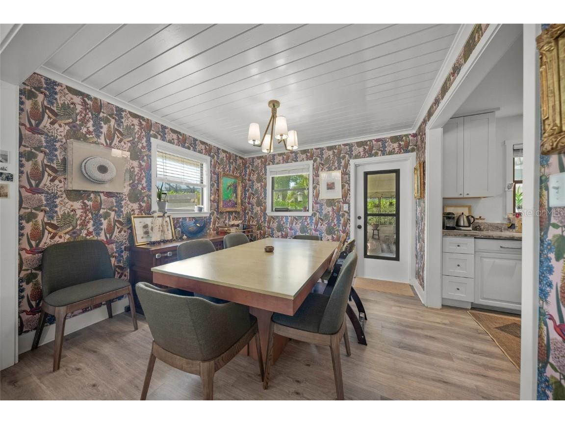 2616 Martin Street Sarasota FL 34237 A4662540 image16