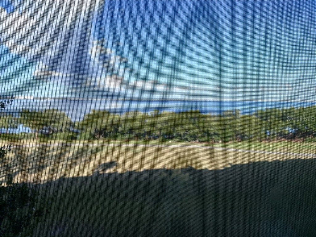 2617 Cove Cay Drive #405 Clearwater FL 33760 - TAMPA BAY U8189472 image1