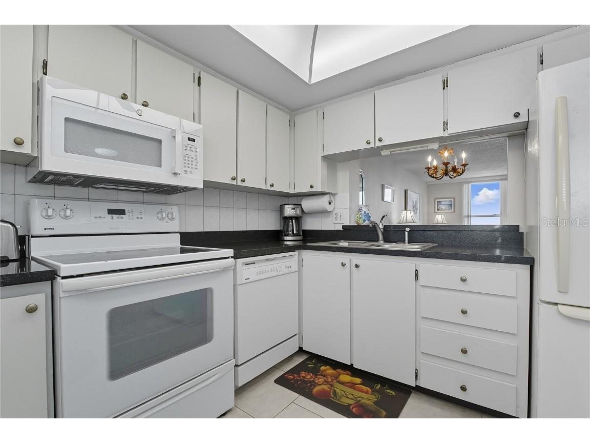 2617 Cove Cay Drive #709 Clearwater FL 33760 - OLD TAMPA BAY TB8434222 image12