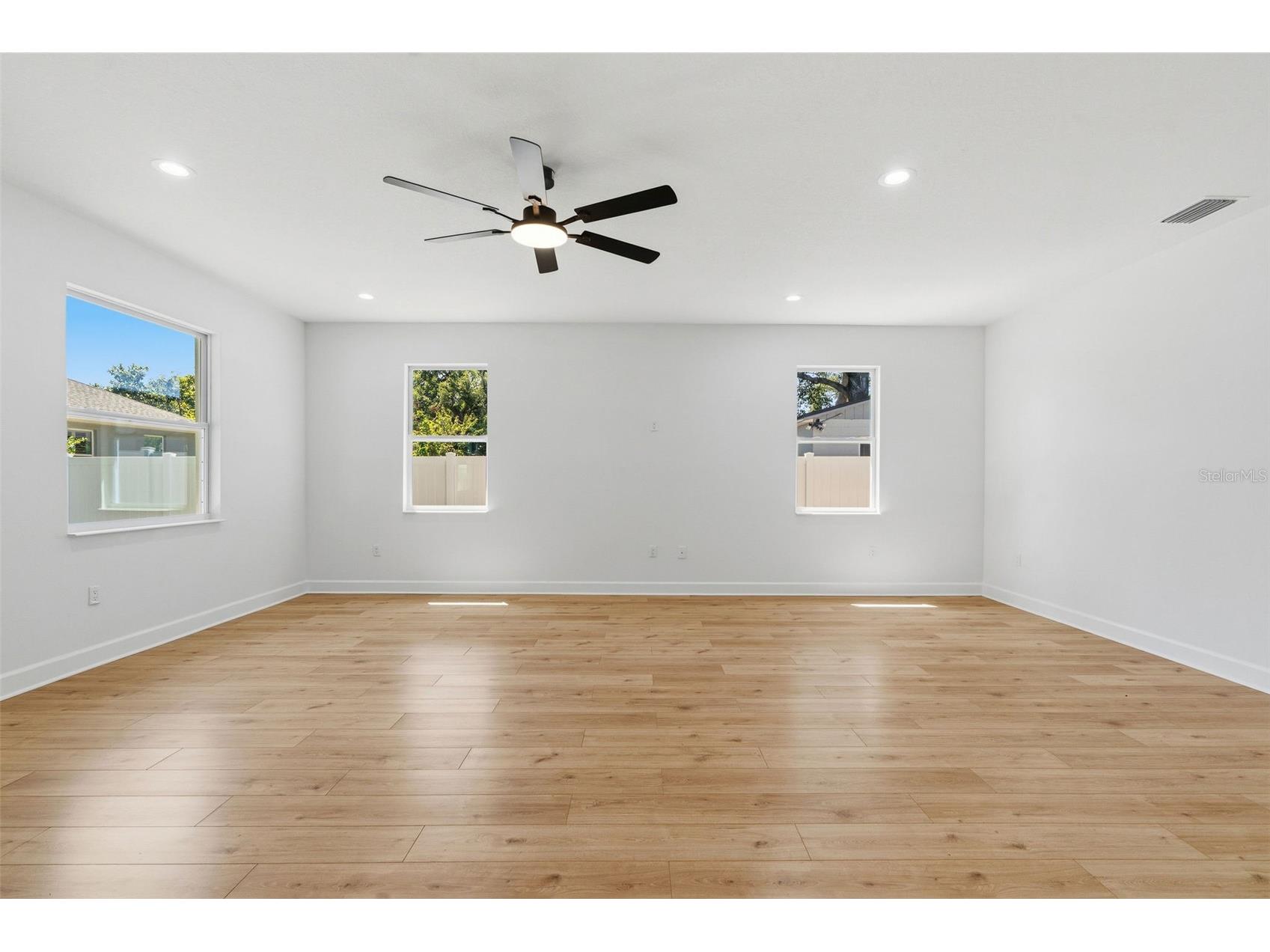 2617 E Palifox Street Tampa FL 33610 TB8498916 image11