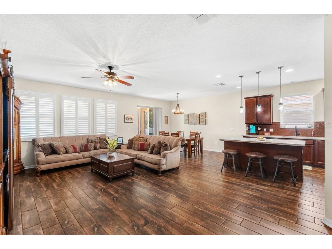 2617 Limerick Circle Grand Island FL 32735 G5099877 image6