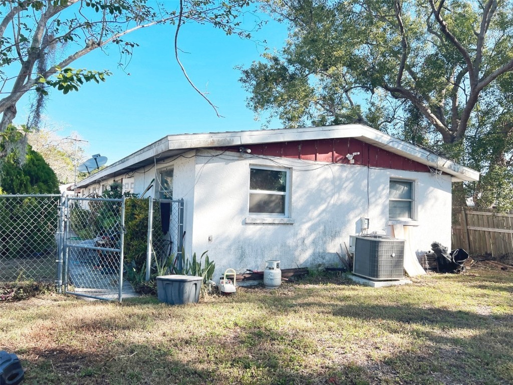 2618 24th Street Sarasota FL 34234 U8222600 image1