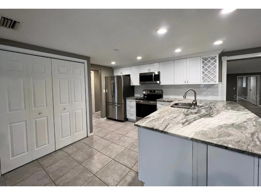 2618 Almond Drive Holiday FL 34691 TB8387554 image9