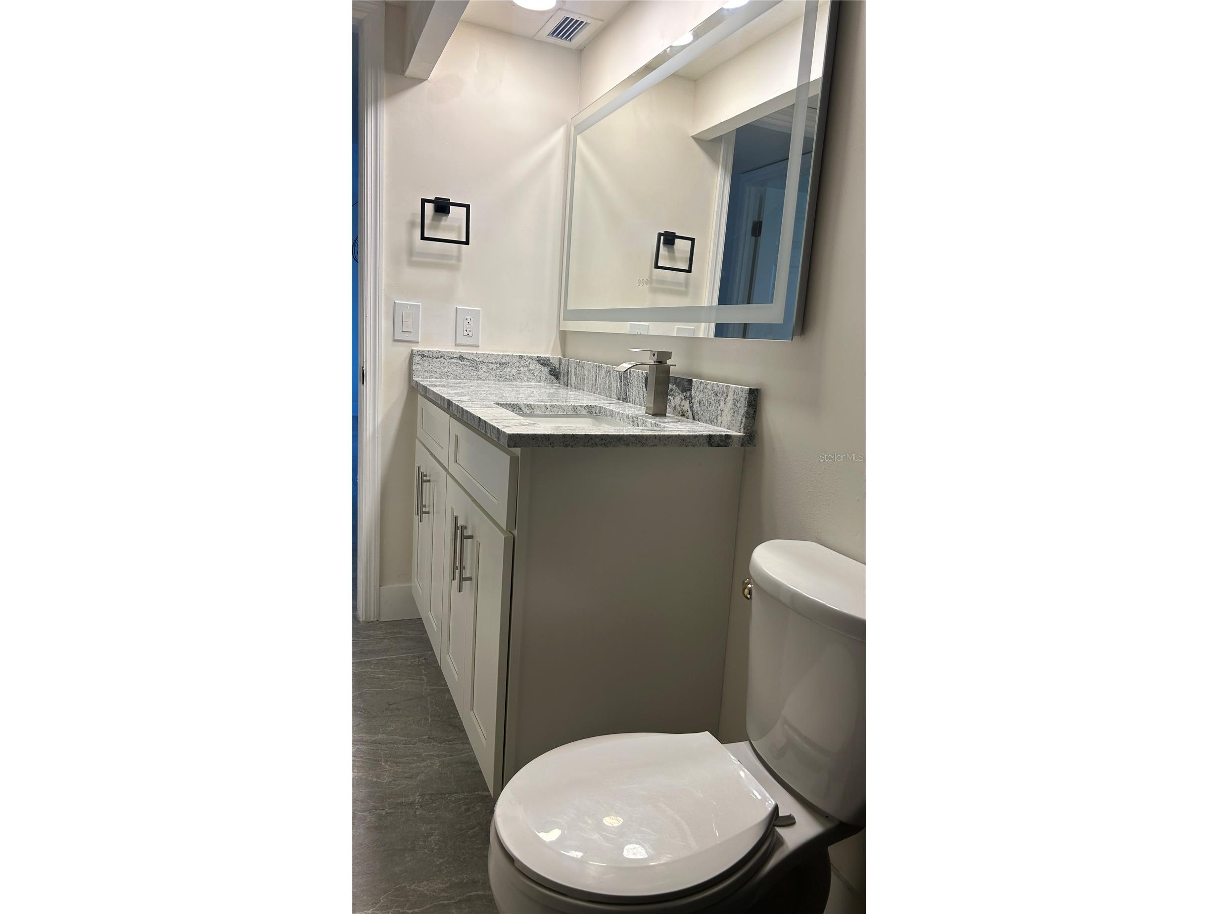 2618 Cove Cay Drive #103 Clearwater FL 33760 TB8499564 image11