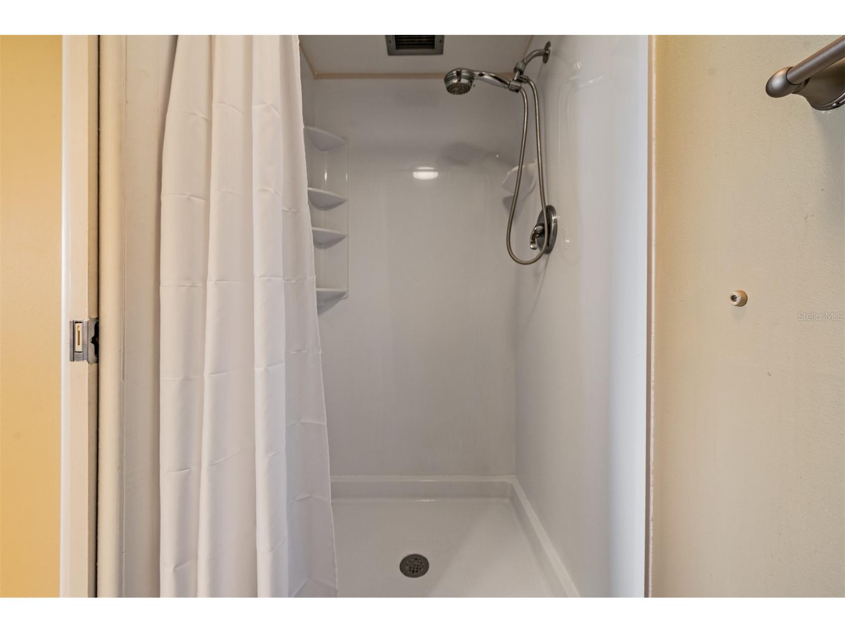 2618 Cove Cay Drive #204 Clearwater FL 33760 - TAMPA BAY TB8478265 image21
