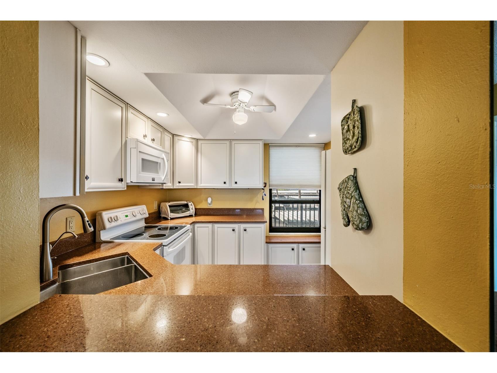 2618 Cove Cay Drive #204 Clearwater FL 33760 - TAMPA BAY TB8478265 image8