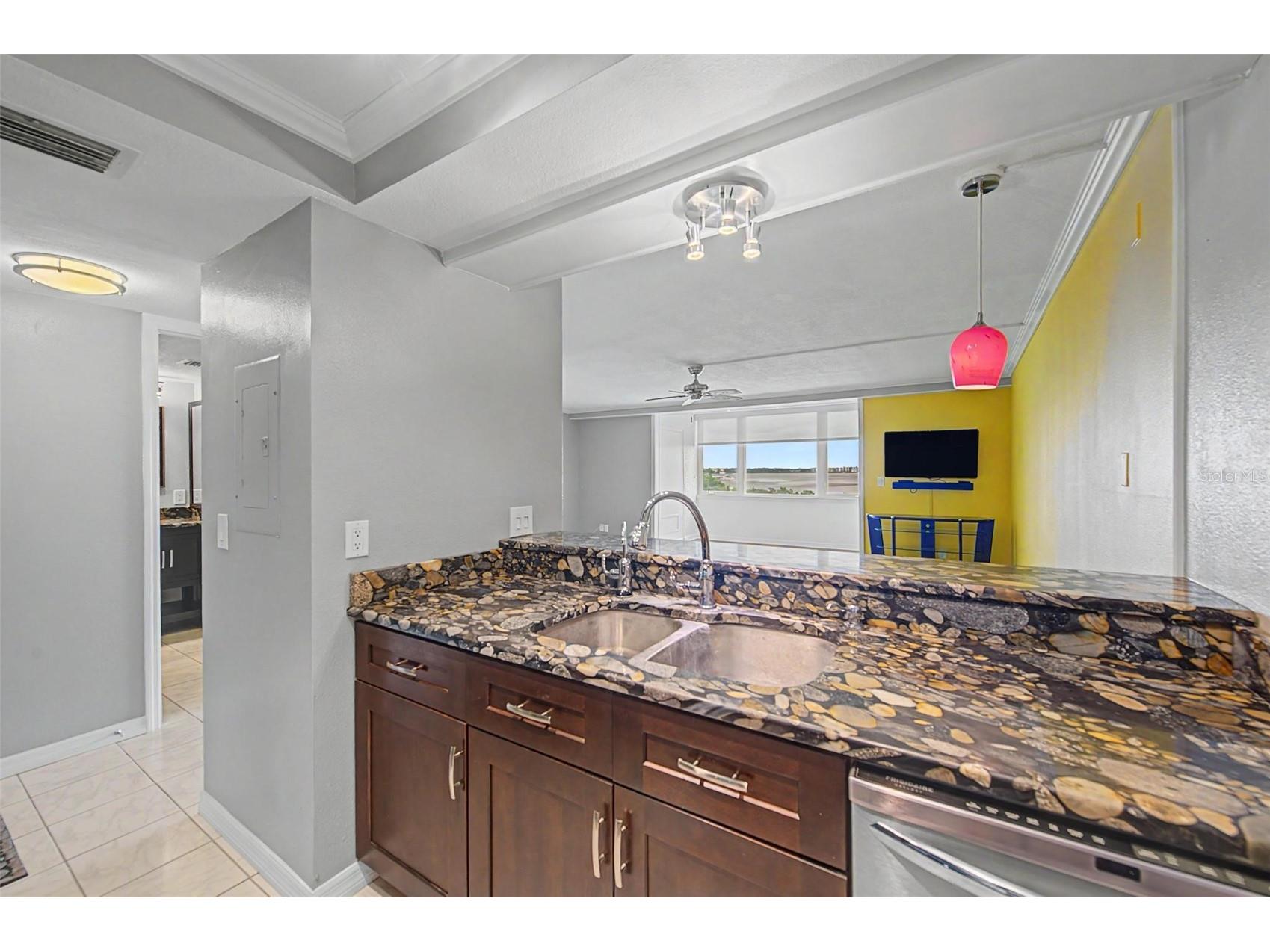 2618 Cove Cay Drive #505 Clearwater FL 33760 TB8528874 image29