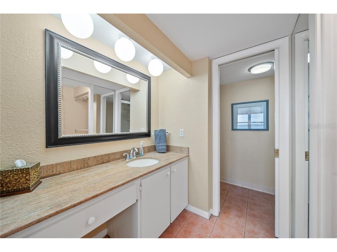 2618 Cove Cay Drive #706 Clearwater FL 33760 - TAMPA BAY TB8412543 image18