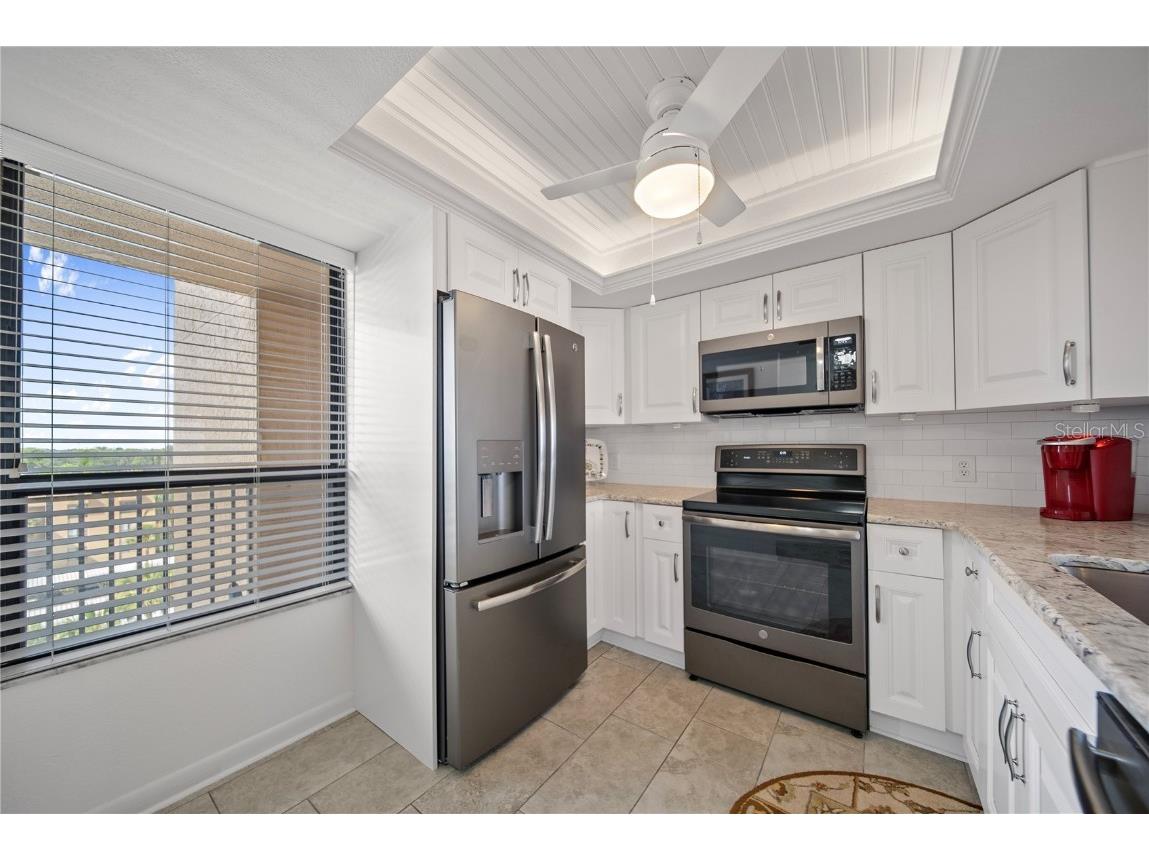 2618 Cove Cay Drive #706 Clearwater FL 33760 - TAMPA BAY TB8412543 image4