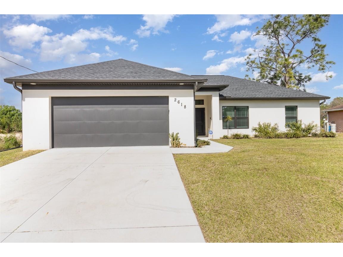 2618 Helen Circle Lehigh Acres FL 33971 O6175599 image1