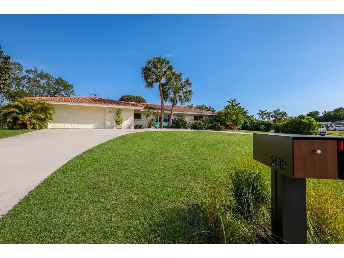 2619 Bigelow Drive Sarasota FL 34239 A4606860 image1